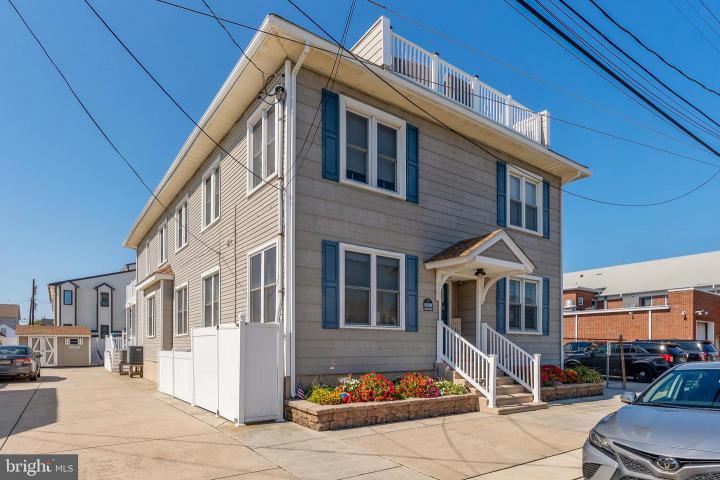 Photo of 206 E Cardinal Road 4, Wildwood NJ