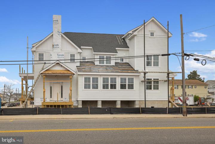 Photo of 101 W 22nd Avenue