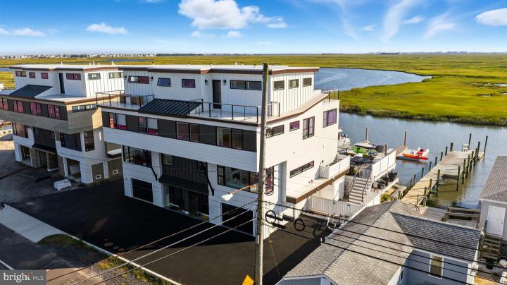 Photo of 923 Stone Harbor Boulevard