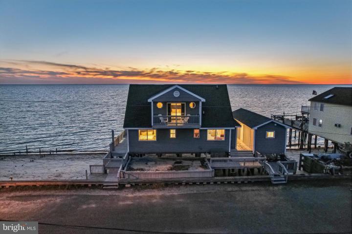 Photo of 27 S Beach Avenue