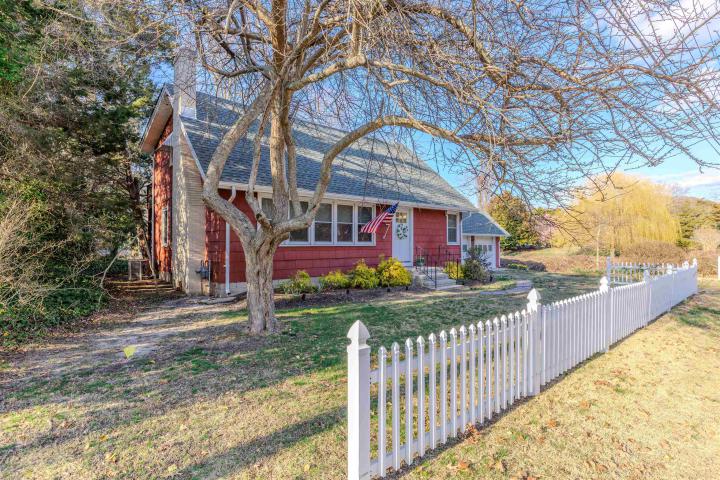 Photo of 601 Seagrove Avenue