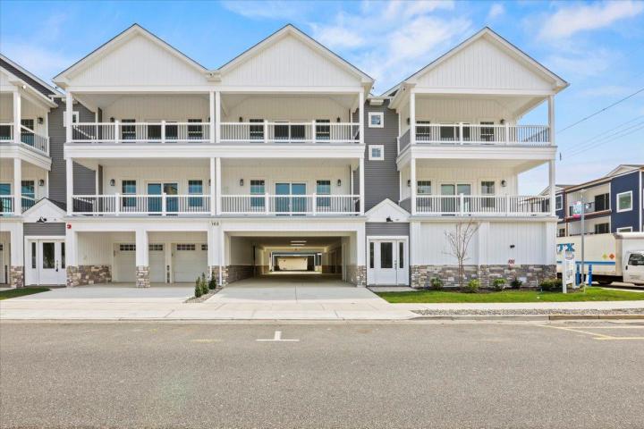 Photo of 165 E Garfield Avenue 108, Wildwood NJ