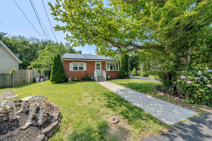 Photo of 11 S 9th Street, Del Haven NJ