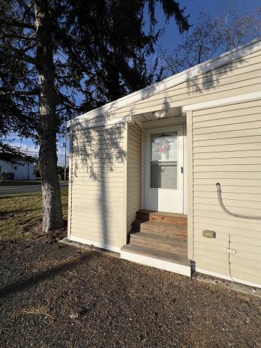 Photo of 1706 Rt 9 South