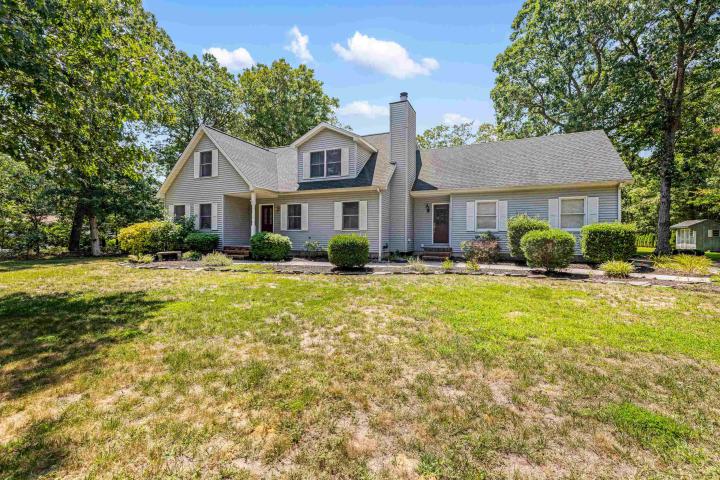 Photo of 176 S Ravenwood Drive