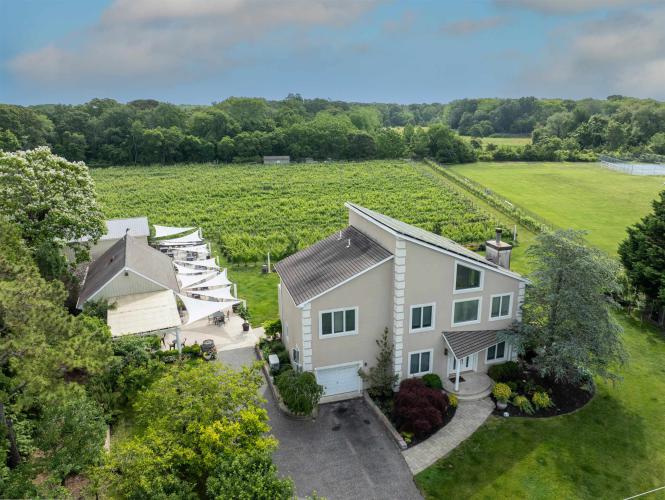 Photo of 3911 Bayshore Road