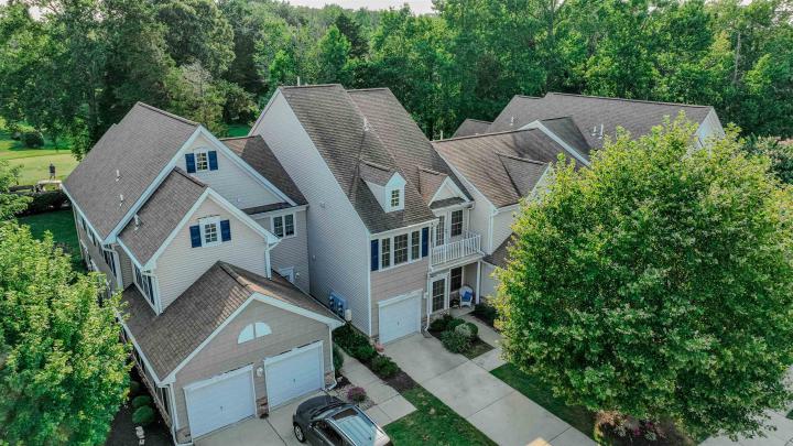 Photo of 105 Congressional Drive 105