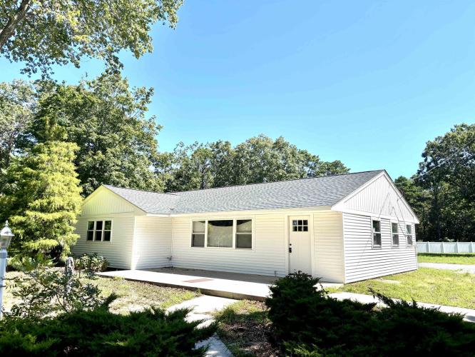 Photo of 390 Court House S Dennis Road