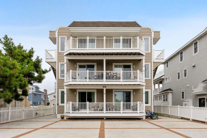 Photo of 55 W 32nd Street C2b, Avalon NJ
