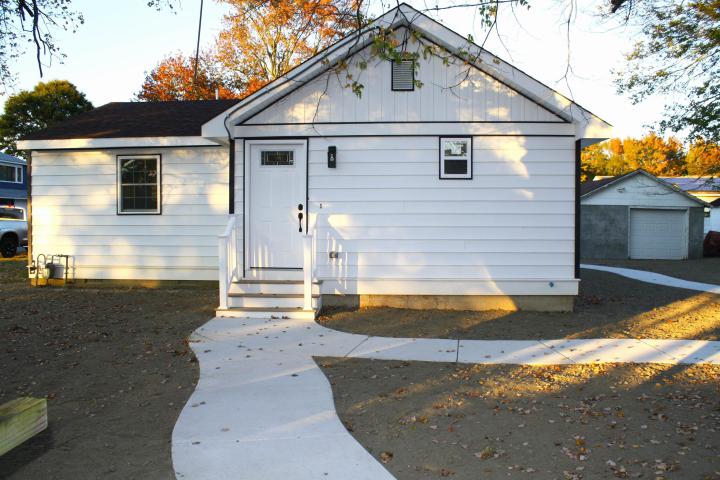 Photo of 203 E Jacksonville Avenue