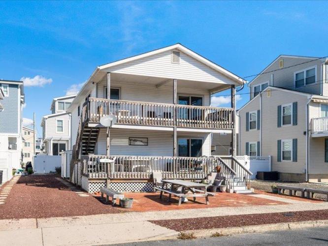 Photo of 207 92nd Street 2ndfloor, Sea Isle City NJ