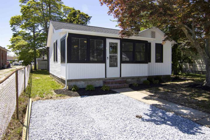 Photo of 30 Pinetree Drive, Villas NJ