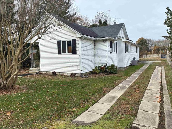 Photo of 1122-1124 Route 109