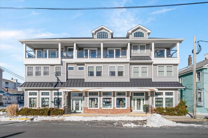 Photo of 3914 Pleasure Avenue 202