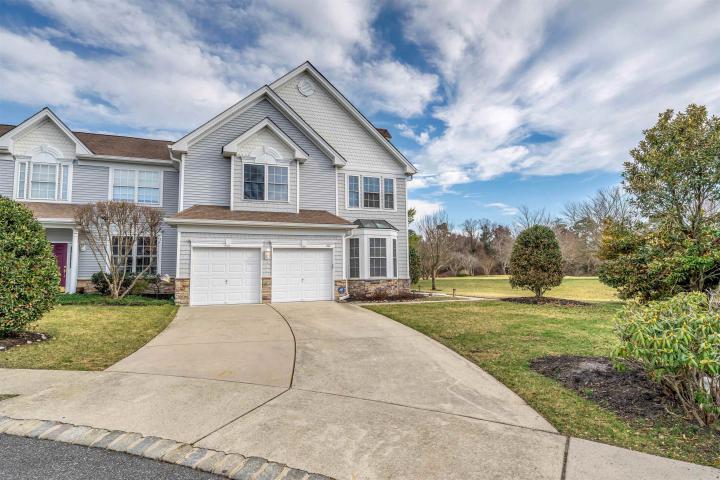 Photo of 301 Sawgrass Court Villanova