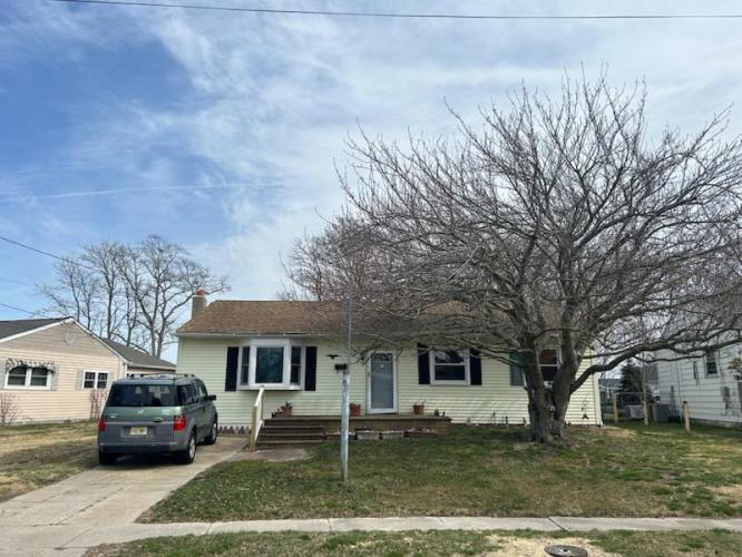 Photo of 318 Linden Lane