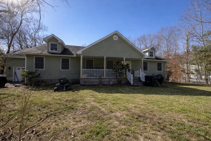 Photo of 563 S Dennis Road