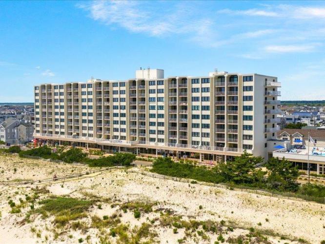Photo of 3700 Boardwalk 607s