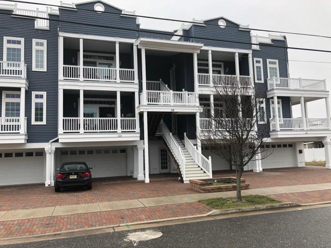 Photo of 110 E Walnut Avenue 102, North Wildwood NJ