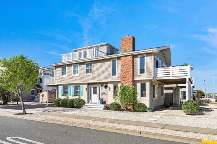 Photo of 2988 Avalon Avenue