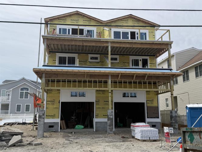 Photo of 100 60th Street Westunit
