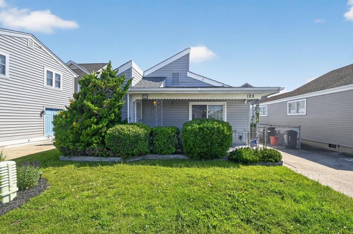 Photo of 125 W Trenton Avenue