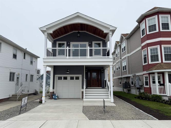 Photo of 410 E 15th Avenue
