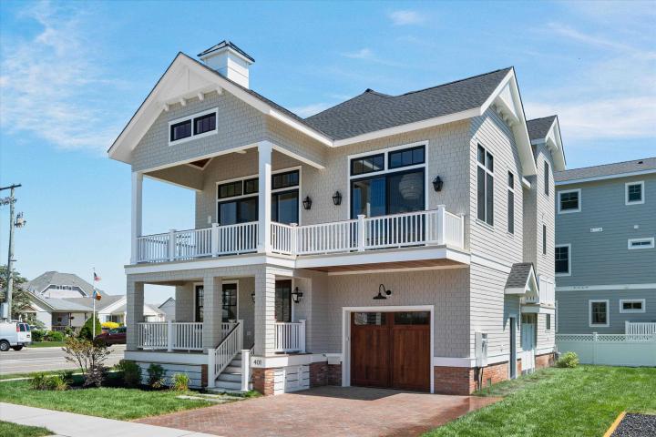 Photo of 401 E 10th Avenue