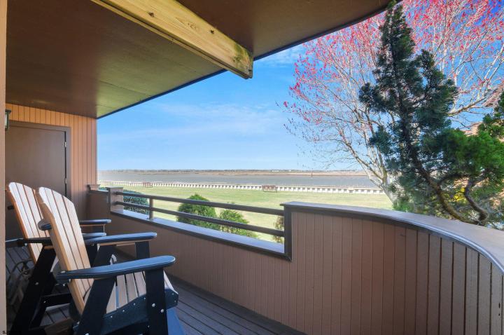 Photo of 100 Reef Drive