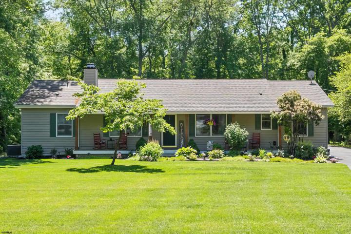 Photo of 1431 Burleigh Avenue