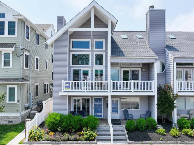 Photo of 858 E 7th Street, Ocean City NJ