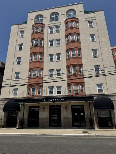 Photo of 807 E 8th Street