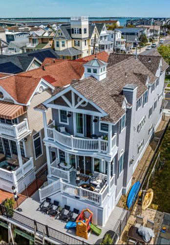 Photo of 20 W 10th Street