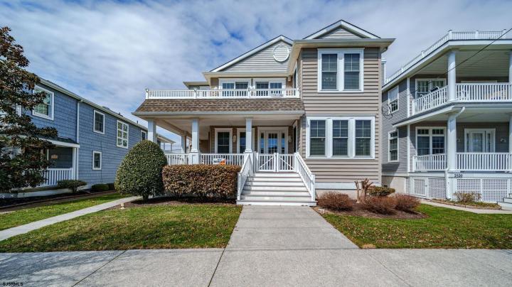 Photo of 2524 Central Avenue