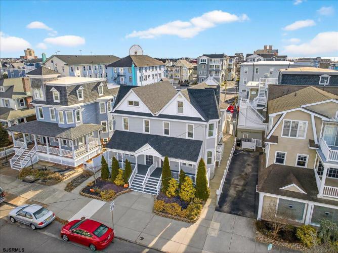 Photo of 735 Wesley Avenue