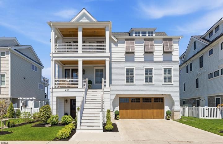Photo of 250 Bay Road