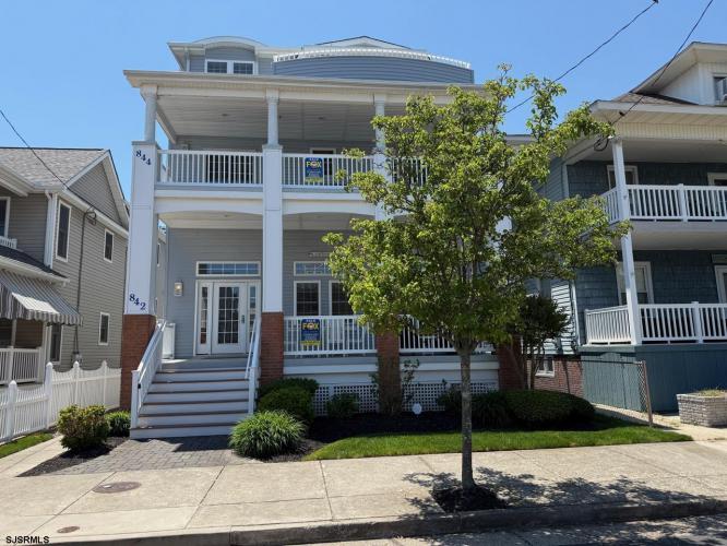 Photo of 842 Brighton Place
