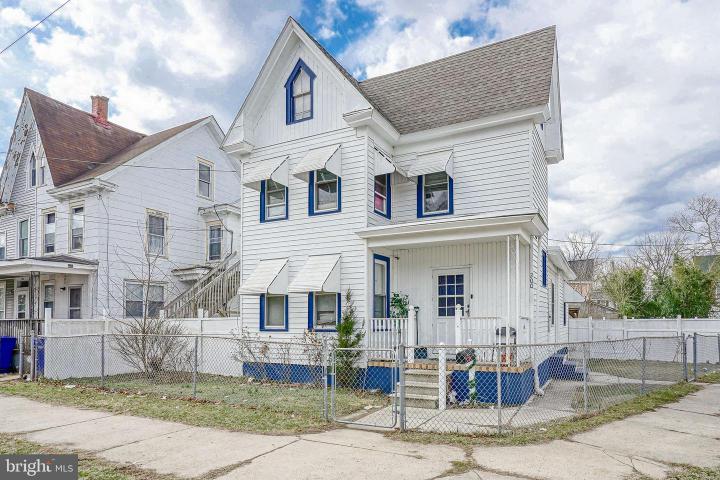 Photo of 200 S 4th Street