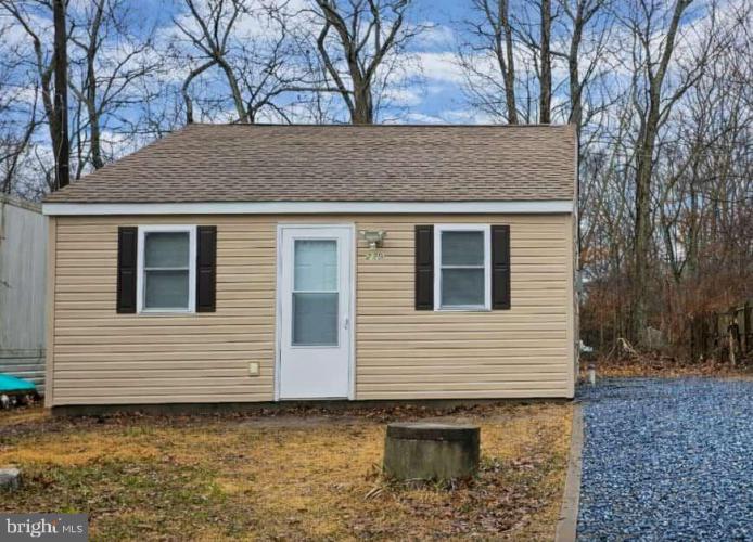 Photo of 229 Iris Road