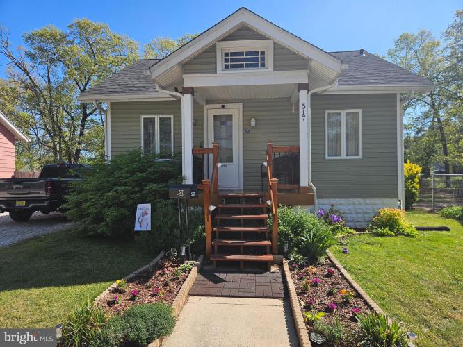 Photo of 517 W Race St W Street