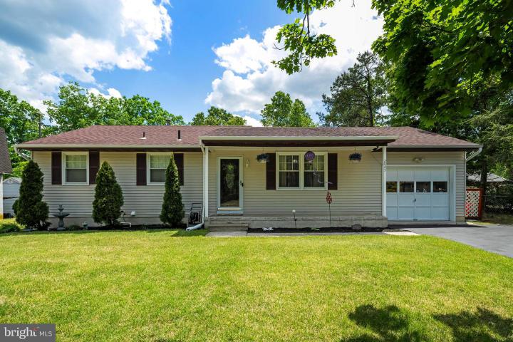 Photo of 2427 Shelburn Road