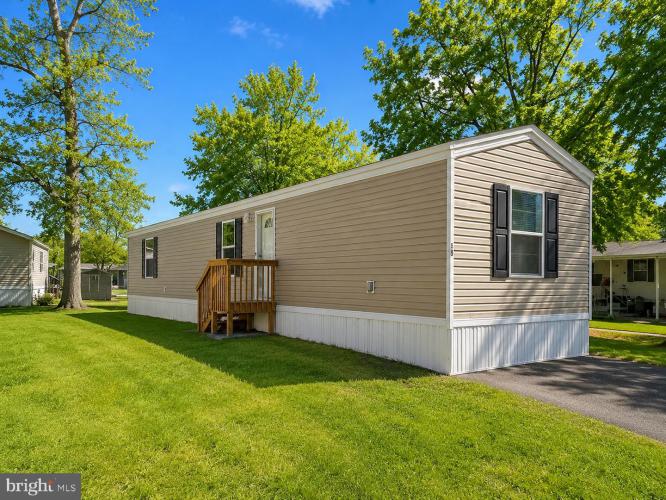 Photo of 450 Clarks Pond Road 58