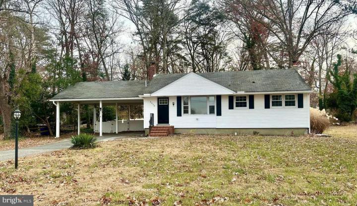 Photo of 2413 Shelburn Road