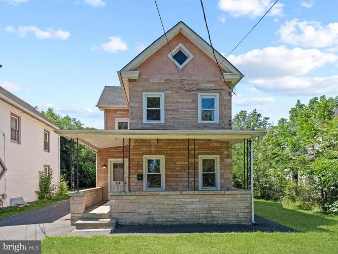 Photo of 531 E Park Avenue