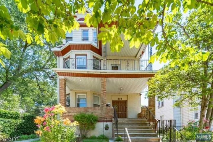 Photo of 575-577 Highland Avenue