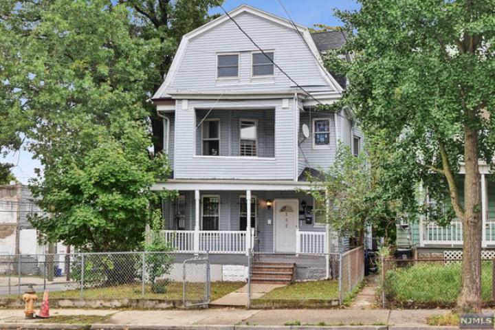 Photo of 260-262 Seymour Avenue