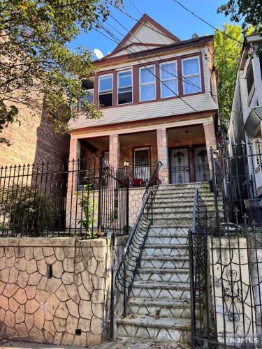 Photo of 402 South 15th Street, Newark NJ