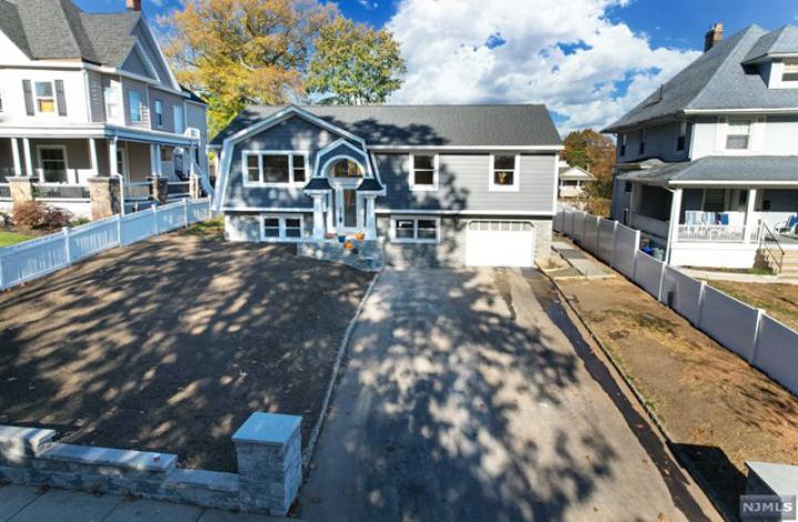 Photo of 123 Lincoln Street