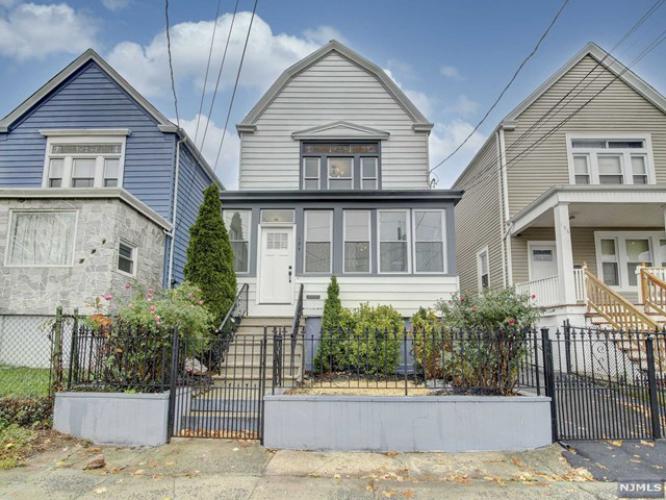 Photo of 194 Maple Avenue, Irvington NJ