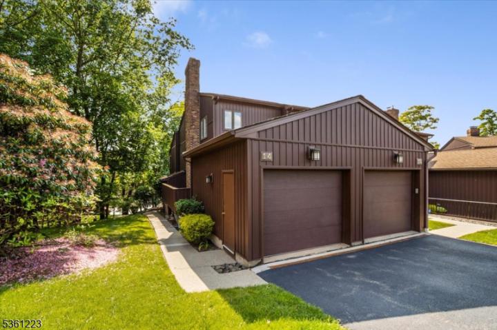 Photo of 14 Highpoint 14, Cedar Grove NJ